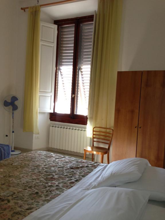 Hostel Veronique Φλωρεντία Δωμάτιο φωτογραφία