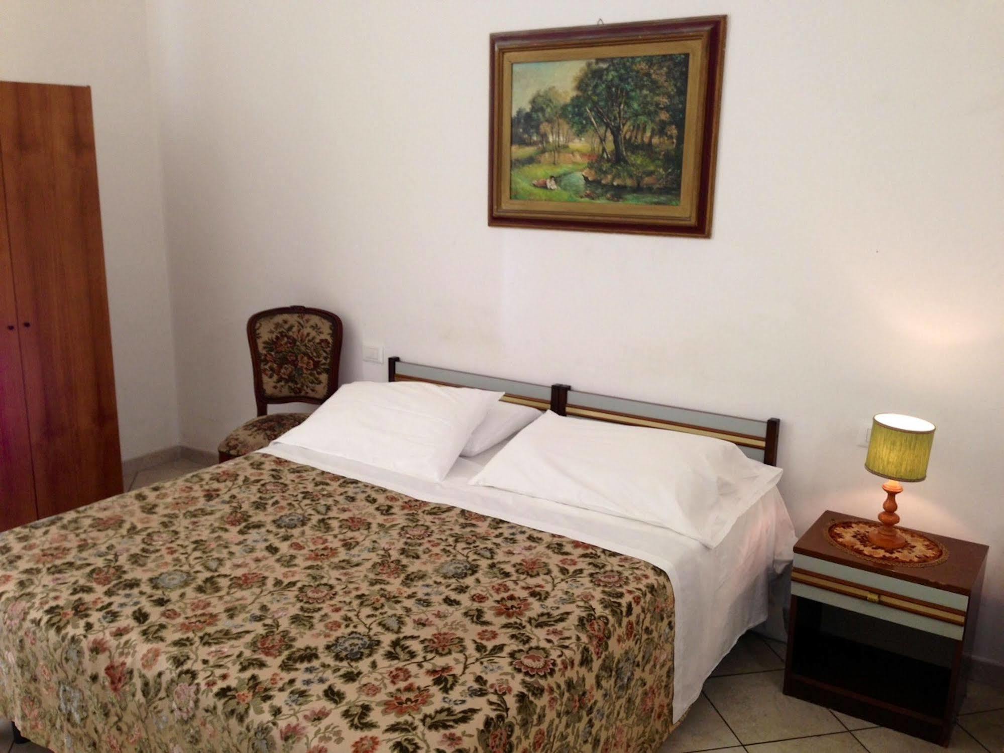 Hostel Veronique Φλωρεντία Εξωτερικό φωτογραφία
