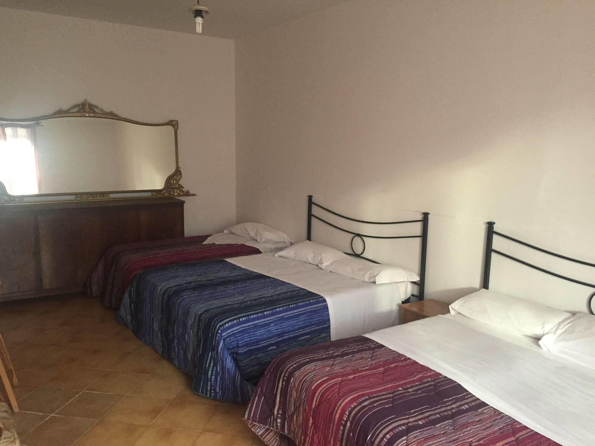 Hostel Veronique Φλωρεντία Εξωτερικό φωτογραφία